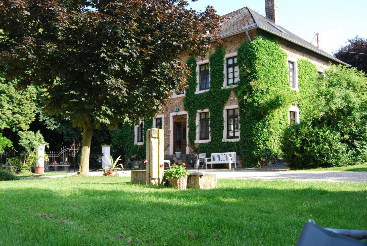 Hof Liebeneck Bed & Breakfast Osterspai Exterior photo
